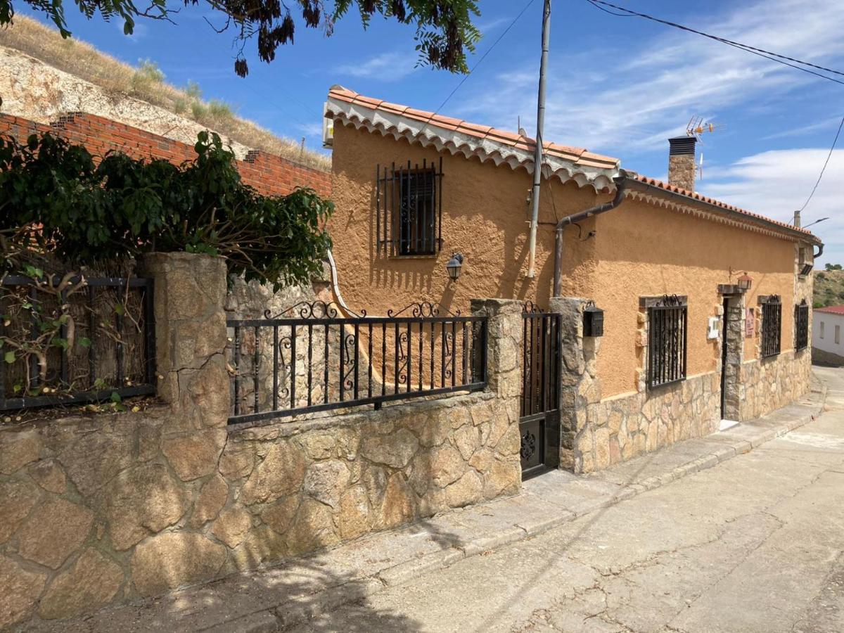 Casa Rural Neira Almenara de Tormes Εξωτερικό φωτογραφία