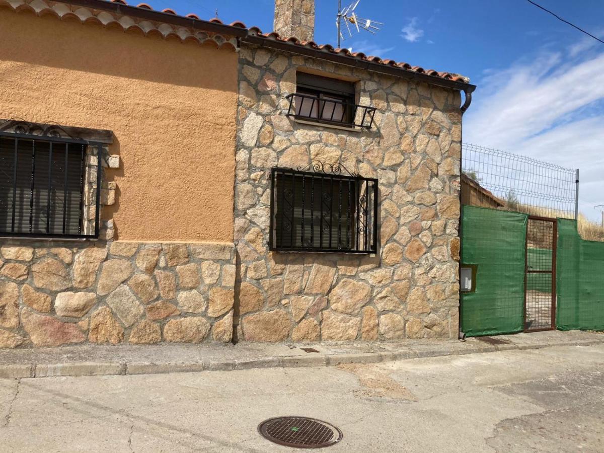 Casa Rural Neira Almenara de Tormes Εξωτερικό φωτογραφία